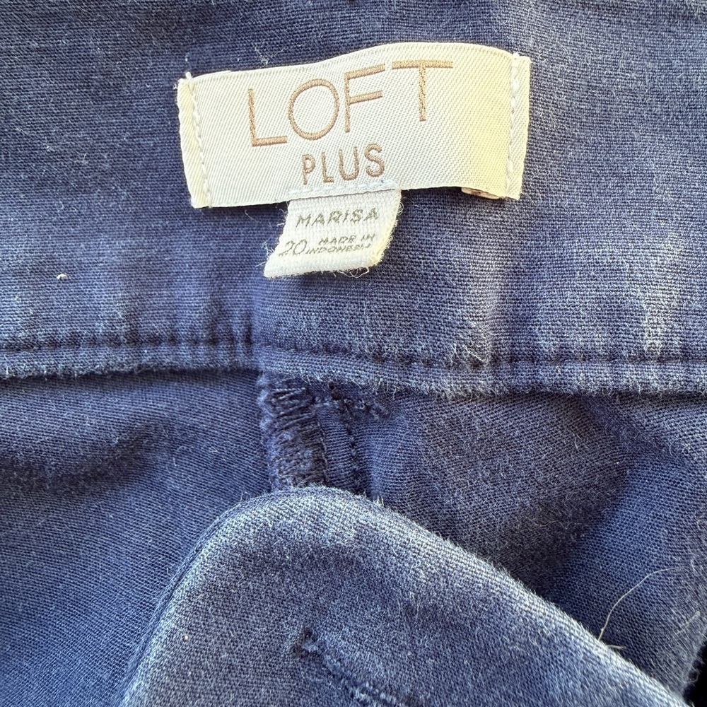 LOFT Plus Marisa Riviera Crop Pants Navy Women’s Size 20 - Picture 2 of 9